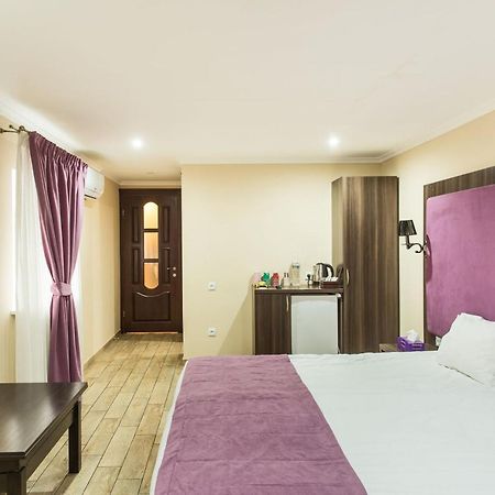 Baron ApartHotel Odesa Exterior foto