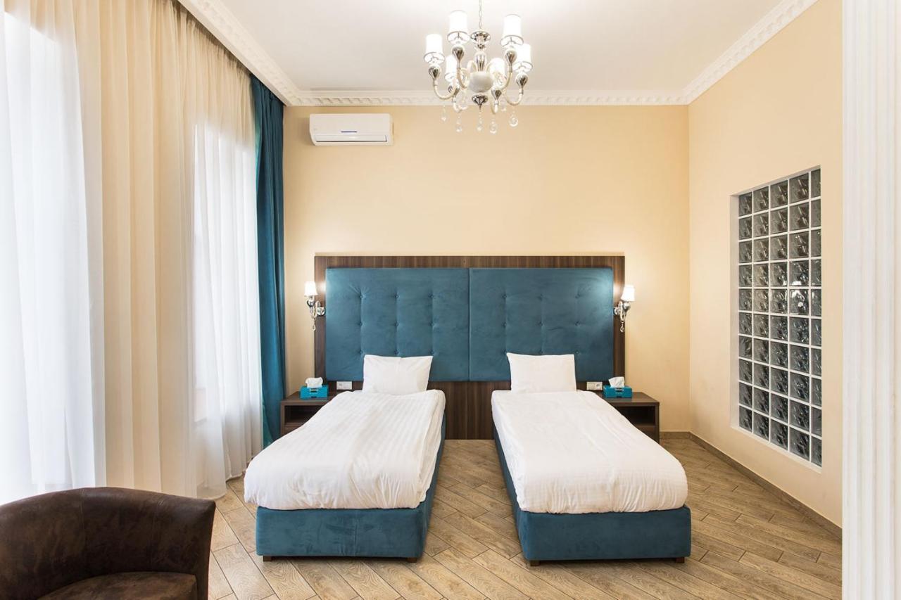 Baron ApartHotel Odesa Exterior foto