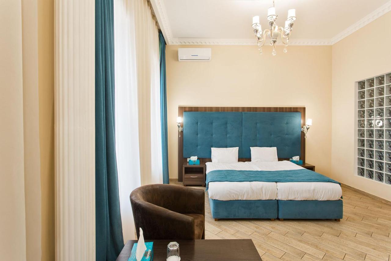 Baron ApartHotel Odesa Exterior foto