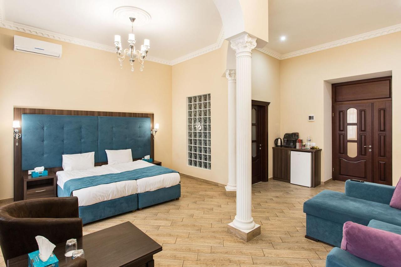 Baron ApartHotel Odesa Exterior foto