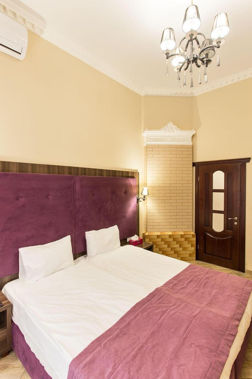Baron ApartHotel Odesa Exterior foto